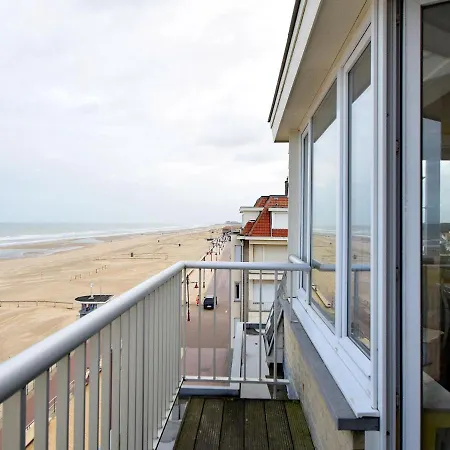 Trianon 401 4a With Sea View De Haan